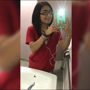 Meet your Posher, Karina